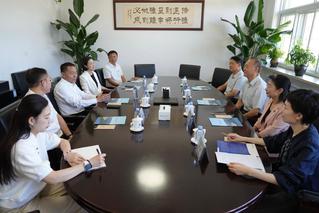 大连市政协副主席陈国贵一行到我...