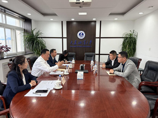 我校召开外派挂职教师座谈会