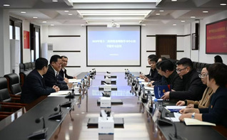 我校召开2025年第十二次校党...