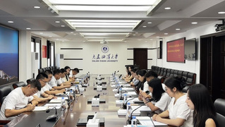 我校召开2025年新入职辅导员...